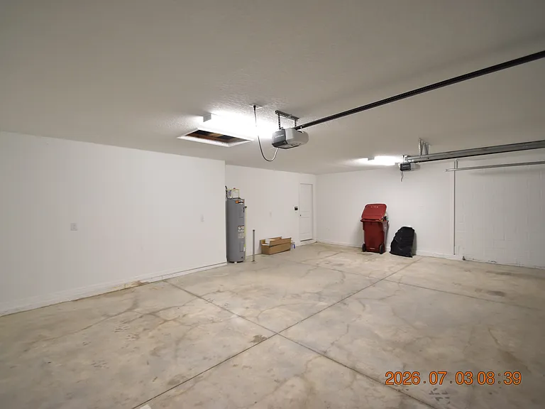 3507 N Maryland Ave — Photo 53