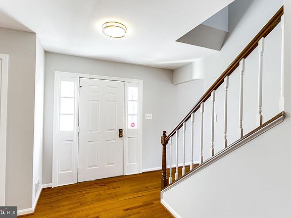 3rd image of 6501 Ursline Ct