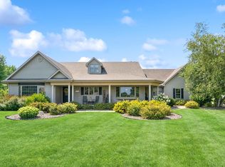 3135 Sundew Way, Neenah, WI 54956