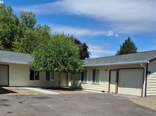 1833 NE Barberry Dr, Hillsboro, OR 97124