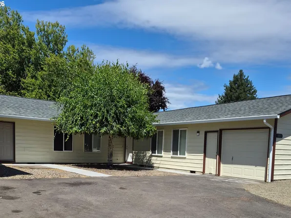 1833 NE Barberry Dr, Hillsboro, OR 97124