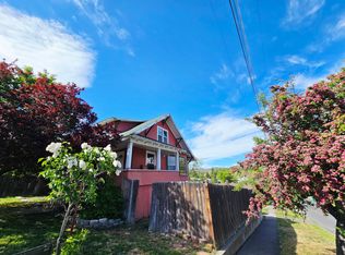 703 N 9th St #B, Klamath Falls, OR 97601