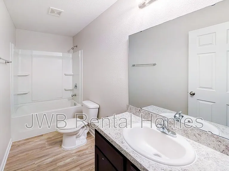 8493 McGirts Village Ln — Photo 9