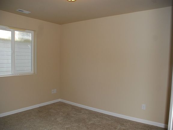 5th image of 9120 196th Street Ct E