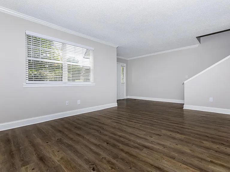 SPECTACULAR FLOORING