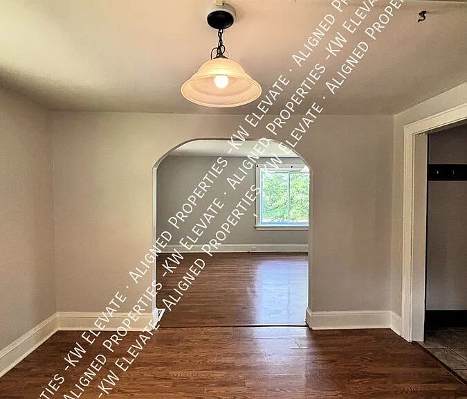 1491 Beardsley St — Photo 8