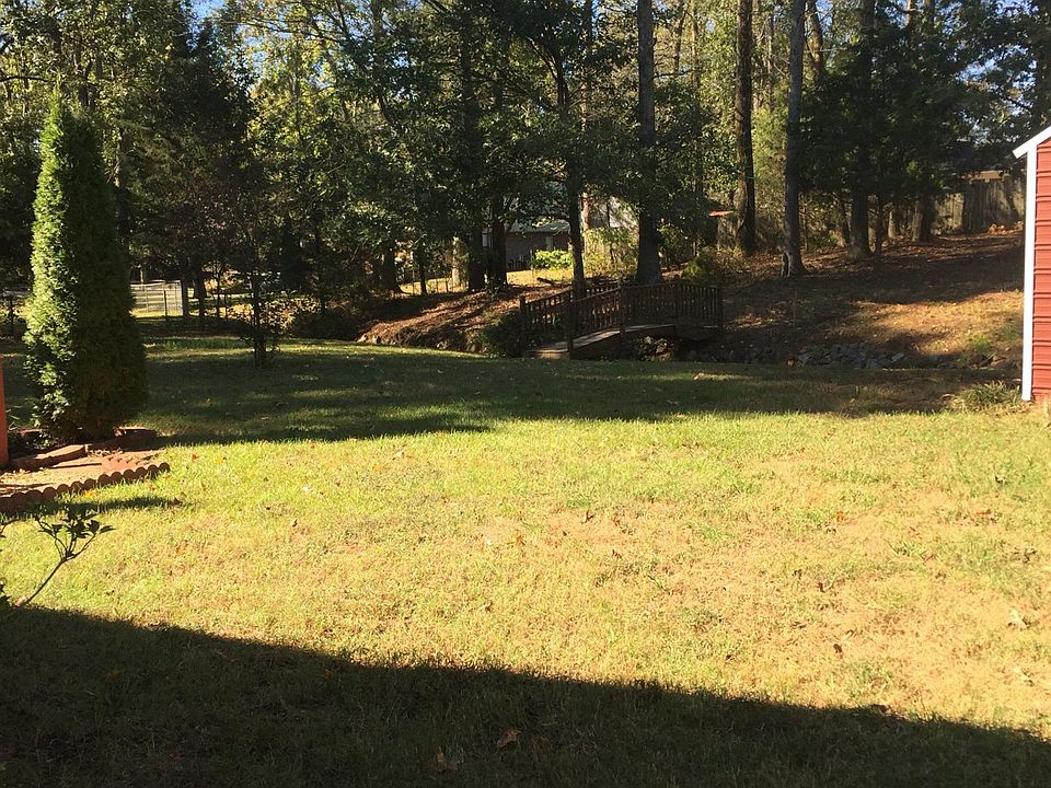 2nd image of 746 Clutts Rd