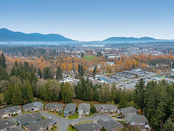 3rd image of 5315 Miller Rd #6