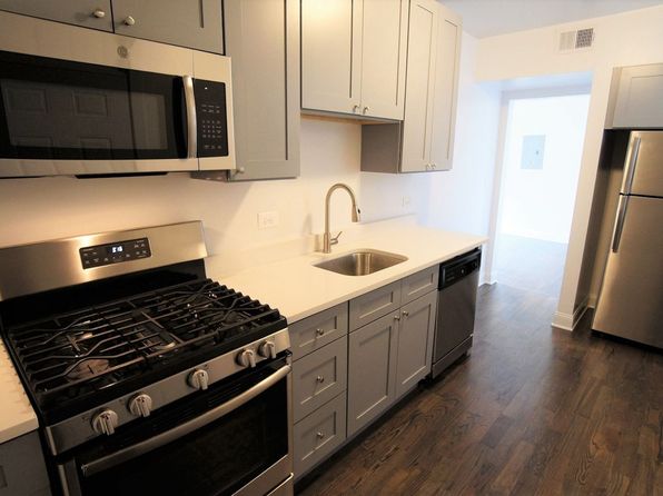 3535 W Fullerton Ave #2