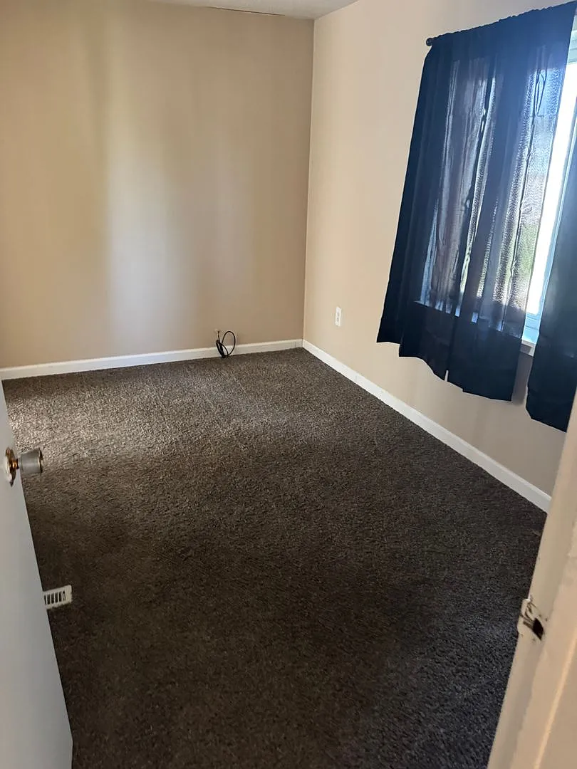 Cute 2 BR Ranch in Marshalltown Iowa — Photo 4