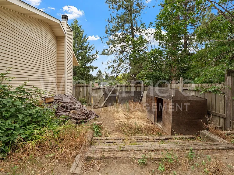 3828 E 7th Ave — Photo 32