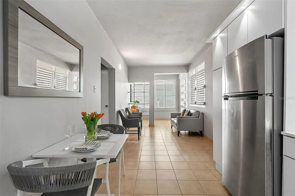 2 bed, 1.0 bath, 750 sqft, $2,150 — Photo 2