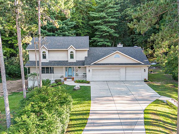 3rd image of 3905 Wierengos Way Ct NE