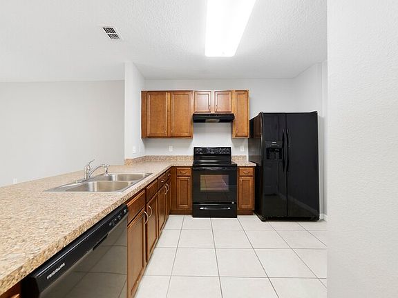 2nd image of 443 Arbor Lakes Dr