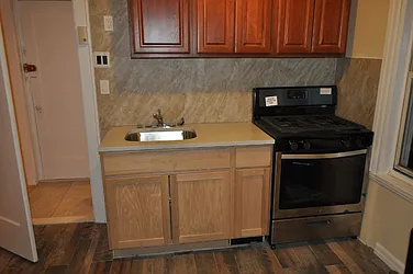 Rented by Guardian Group Realty