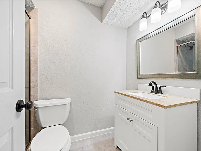 14256 Misty Meadow Ln — Photo 18