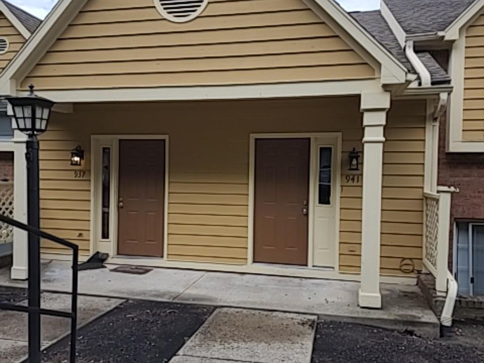 1st image of 941 N University Blvd #6