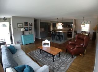 421 Highland Dr, Grafton, WI 53024