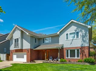 3408 Linneman St, Glenview, IL