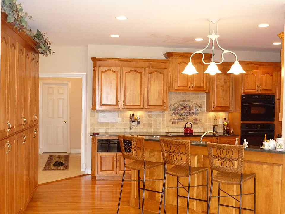 1st image of 13537 Blue Heron Cir