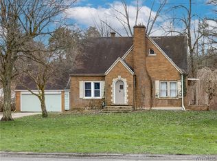 8045 County Rd, East Amherst, NY 14051