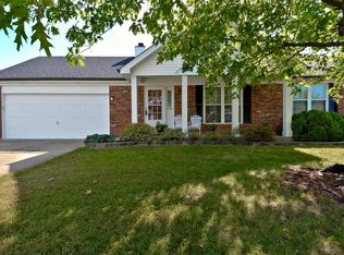 529 Hidden Lake Dr, Saint Peters, MO 63304