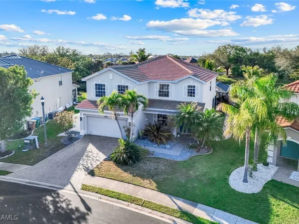 2105 Cape Heather Cir, Cape Coral, FL 33991