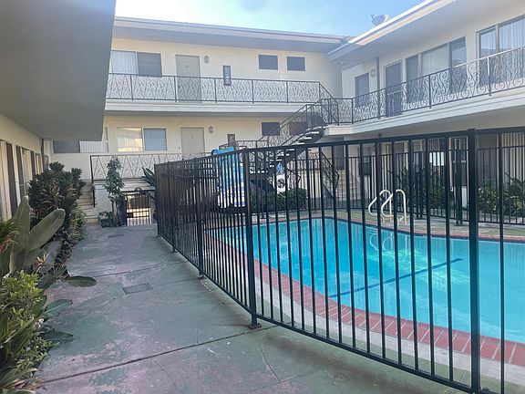 5th image of 409 S Manhattan Pl APT 22