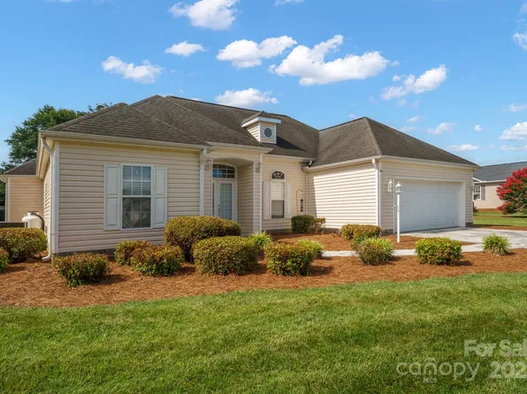 111 Mallory Ln, Statesville, NC 28625