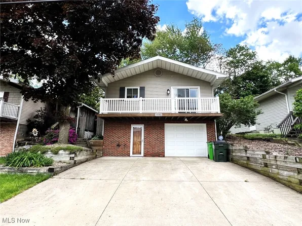 1585 Hilda St, Lakemore, OH 44250