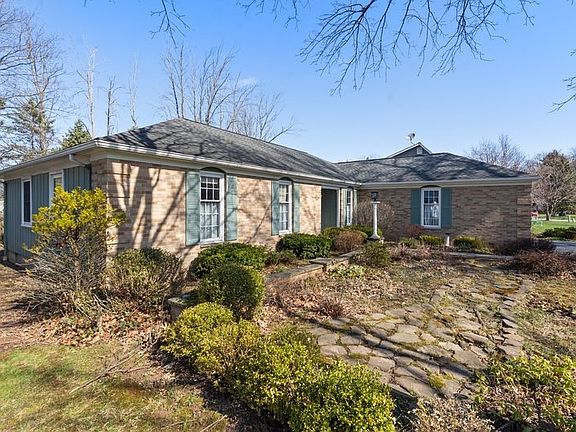 2nd image of 91 Apple Creek Ln