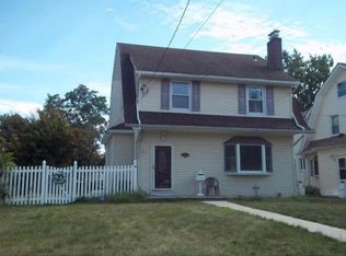 38 Avenue, Little Neck, NY 11363