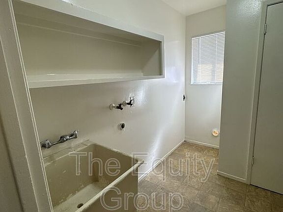 4th image of 5322 Avenue 280