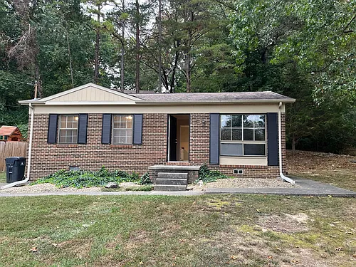 2248 Deerwood Rd Photo 1