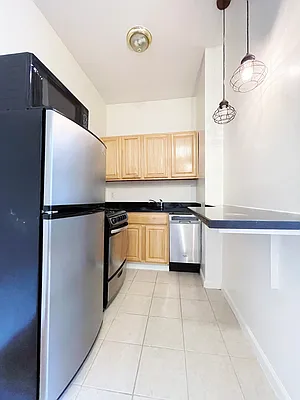 Rented by Bohemia Realty Group | media 2