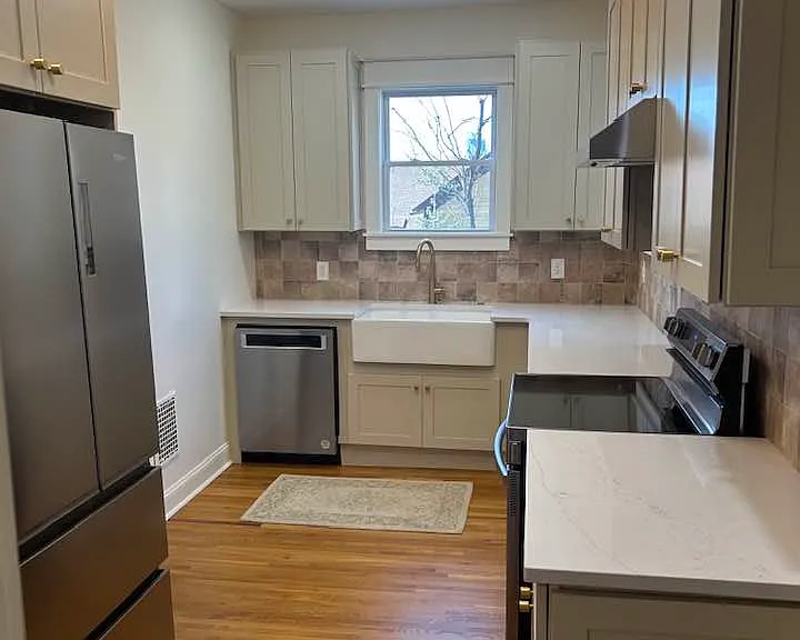 617 Boscobel St — Photo 5