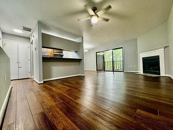 2nd image of 3325 Forest Ct