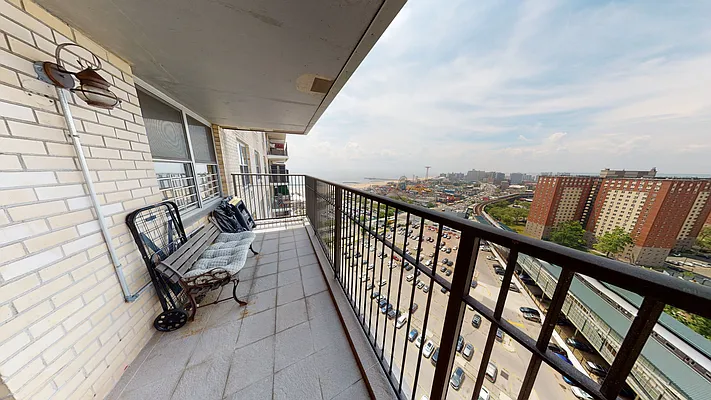 Sold by Remax Edge | media 15