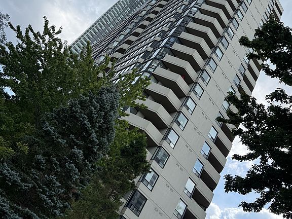 3rd image of 350 Rathburn Rd W #707