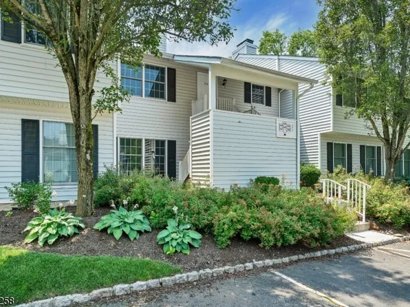 346 Phoebe Ct #346, Readington Twp., NJ 08887