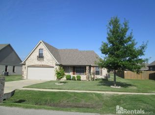 810 Rue Chateau Dupre Dr, Marion, AR 72364