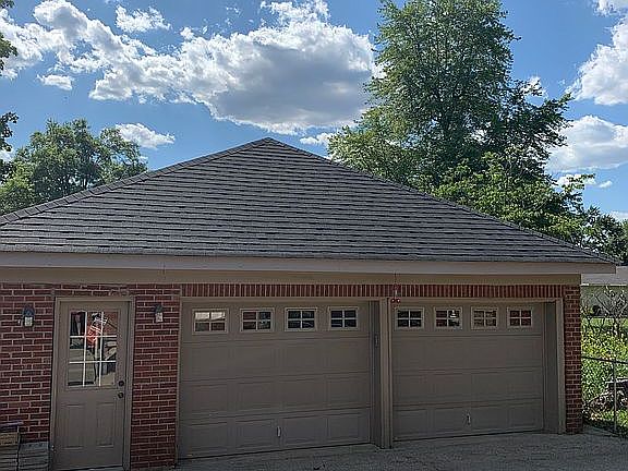 3rd image of 4112 Wallingford Ln