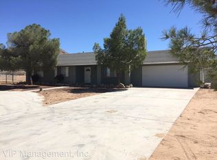 16871 Candlewood Rd, Apple Valley, CA 92307