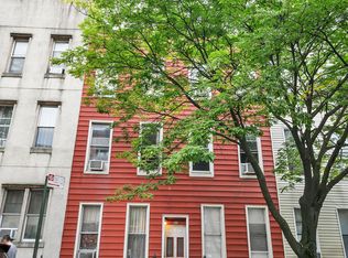 92 Eagle St #TOWNHOUSE, Brooklyn, NY 11222
