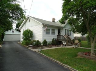 324 Hoffman Rd, Forked River, NJ 08731