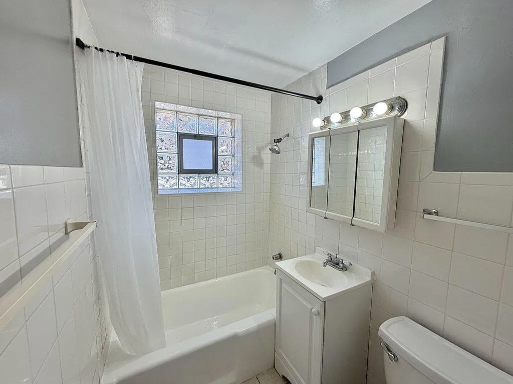 18440 Torrence Ave — Photo 4