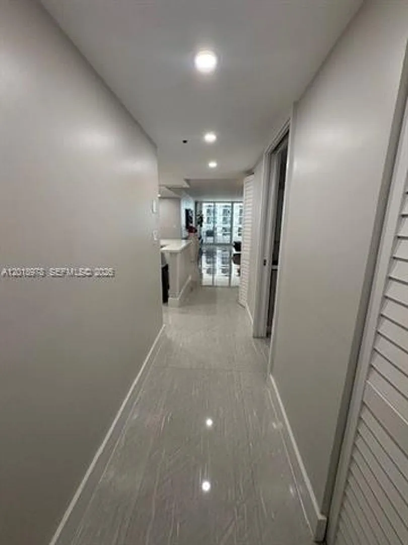 Photo 2 of 11 - 1717 N Bayshore Dr #A-1542 - Miami, FL Building Photo - 1717 N Bayshore Dr #A-1542