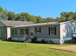 160 Flowers Rd, New Alexandria, PA 15670