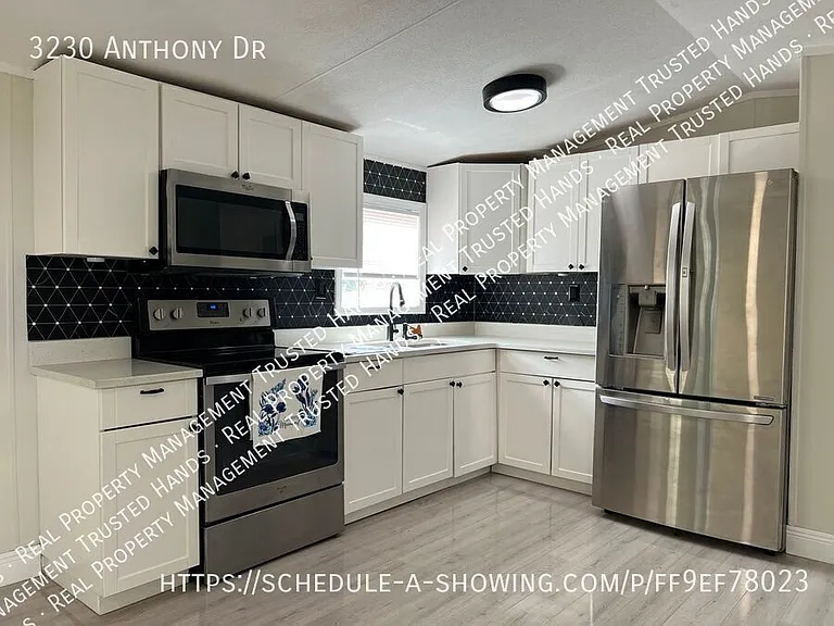 3230 Anthony Dr — Photo 5
