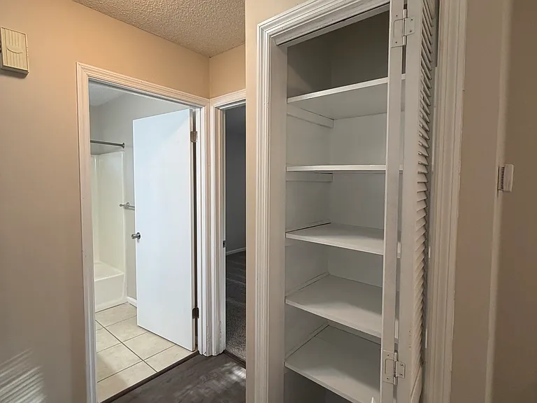 107 Pineneedle Cir — Photo 24